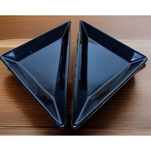 Pampered Chef Simple Additions Triangle Snack‎ Plates Black Set of 2